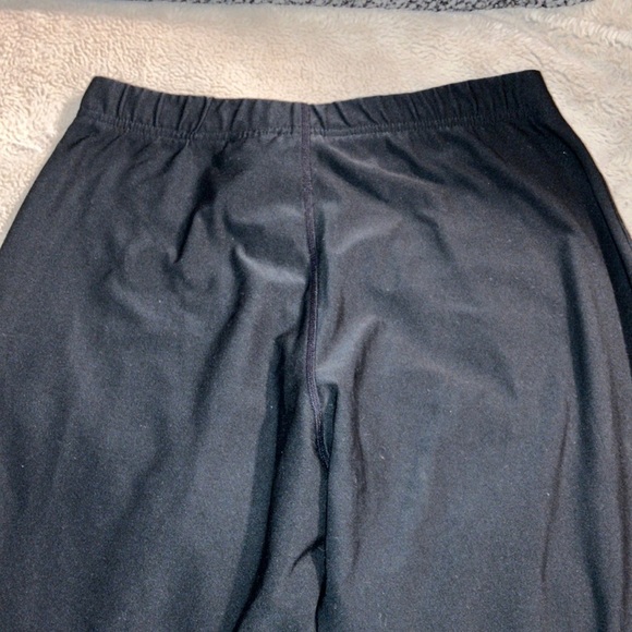 Nike Training Pants, Girls Large (Woman’s Small) - Picture 3 of 5